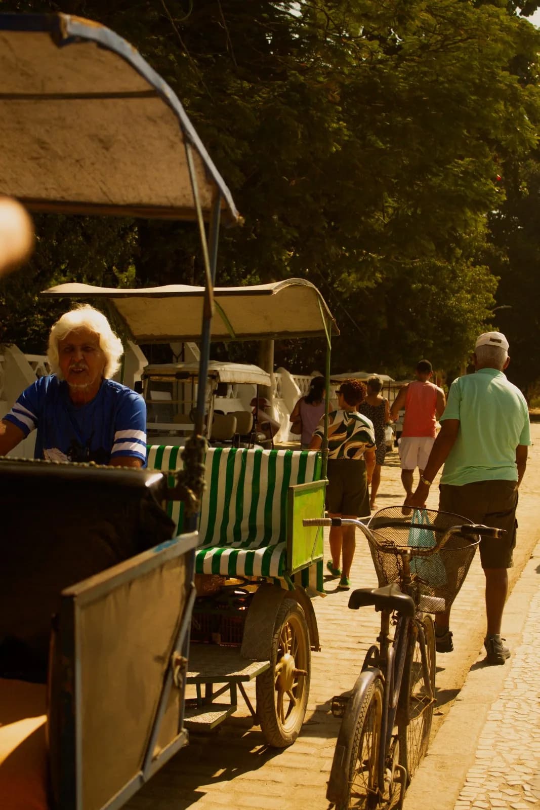 Fila na barraca de bebidas